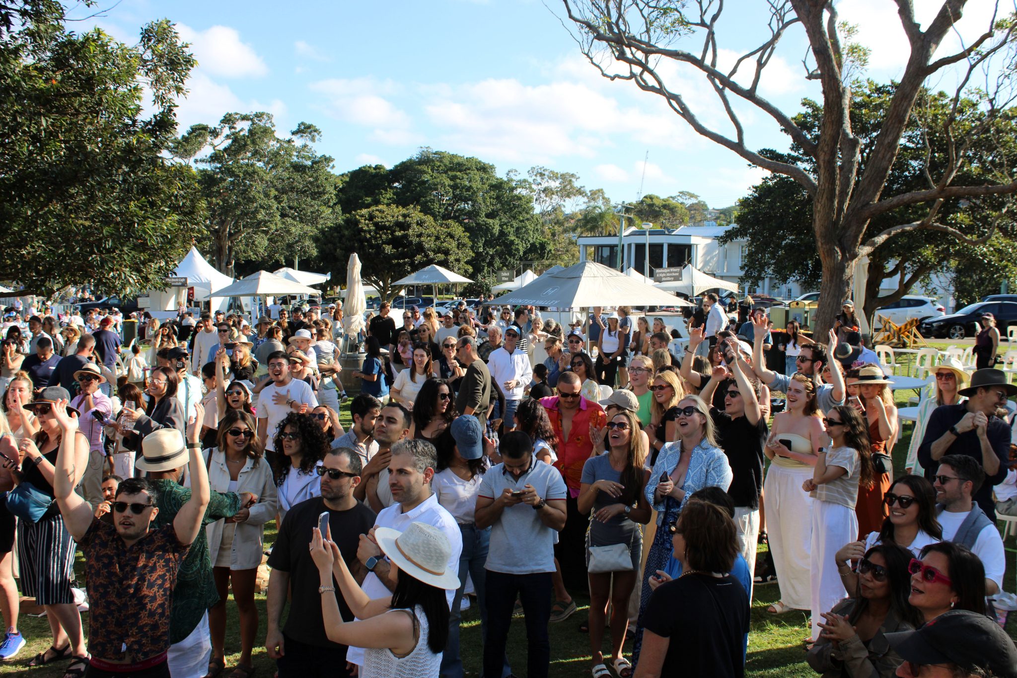crowd enjoying hunter valley uncorked balmoral